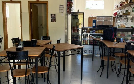 Ponto comercial com galpão